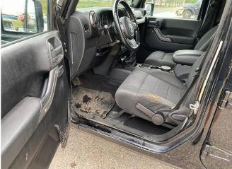 Jeep Wrangler UNLIMITED 2.8CRD L4 AWD LR E5 picture 5