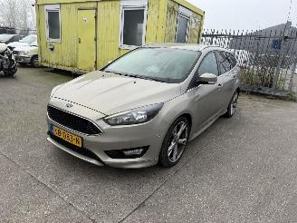 krockskadad bil auto Ford Focus Wagon 1.0 Titanium 2016/7