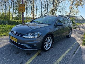 Damaged car Volkswagen Golf Variant 1.5 TSI Highline Automaat 2019/7