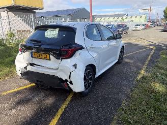 Toyota Yaris 1.5 Hybrid Dynamic picture 5