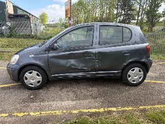 Toyota Yaris 1.0 VVT-i S-Line MMT AUTOMAAT picture 2
