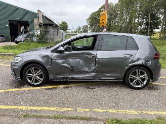 Volkswagen Golf 1.0 TSI Highline R Business picture 4