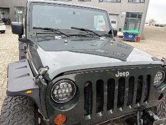 Jeep Wrangler 3.8 Sahara picture 9