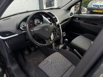 Peugeot 207 1.4 VTi XS Clima CruiseControl GEEN SCHADE! picture 13