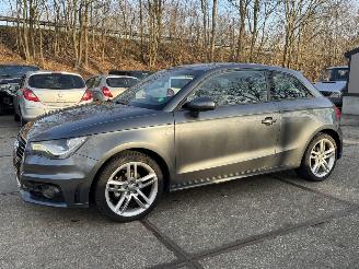 Audi A1 1.2 TFSI 2x s-line NAP Rijdbare schade! picture 4