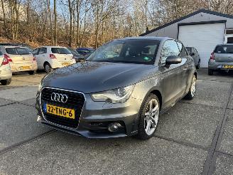 Audi A1 1.2 TFSI 2x s-line NAP Rijdbare schade! picture 2