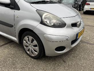 Toyota Aygo 1.0 Airco 5drs rijdbaar! picture 11
