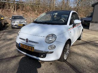 skadebil auto Fiat 500 1.2 Lounge NAP Pano Automaat 2009/1