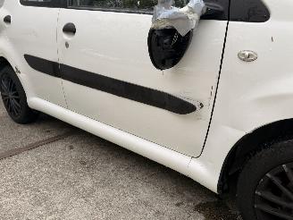 Toyota Aygo 1.0 VVT-i Now NationaleAutoPas Origineel NL Airco! picture 8