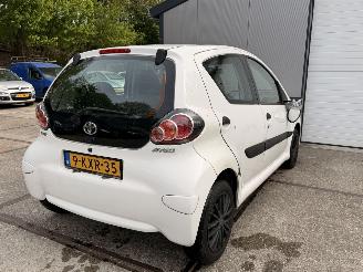 Toyota Aygo 1.0 VVT-i Now NationaleAutoPas Origineel NL Airco! picture 13