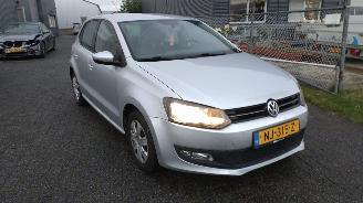 skadebil auto Volkswagen Polo 1.2 easyline weinig schade 2011/1