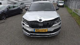 Coche accidentado Skoda Karoq 1.5 Autom Sportline delaer auto supernetjes! 2019/1