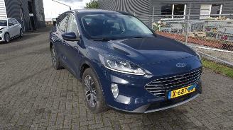 Unfallwagen Ford Kuga 2.5 phev st-line mooie auto!! 2021/1
