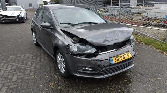 krockskadad bil auto Volkswagen Polo 1.0 Highline mooie auto 164dkm !! 2015/1