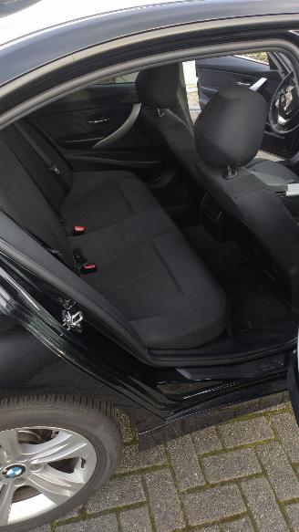 BMW 3-serie 320i executive automaat supermooie auto! picture 18