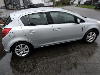 Opel Corsa 1.3 cdti ann. edition gebruikersschade picture 7