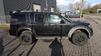 Nissan Path-finder 2.5 DCI BAD ASS Edition Grijs kenteken beest van een auto picture 6