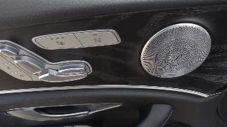 Mercedes E-klasse E220D 4 matic Pano Burmester Nieuwstaat auto! kleine schade picture 14