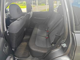 Mitsubishi Outlander 2.0 invite plus lichte rijdbare schade nette auto! picture 10