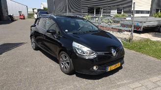 skadebil auto Renault Clio 0.9 TCE Night en day rijdbare schade 2015/1