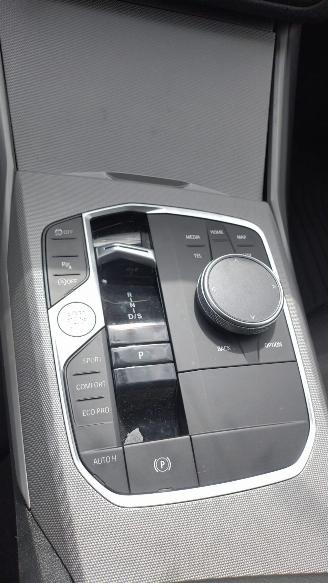 BMW 3-serie 330 I X-drive Automaat 21.000 km Nap! Zeer netjes Rijdbaar picture 19