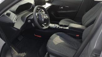 Peugeot 208 1.2 Hybride 1504 km Nieuwstaat! picture 7