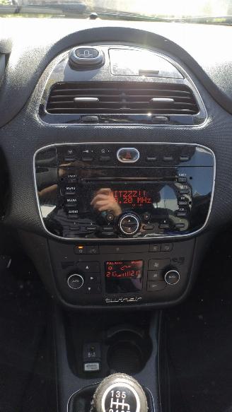 Fiat Punto Evo 0.9 twinair 179.000 km clima cruise nette auto! picture 18