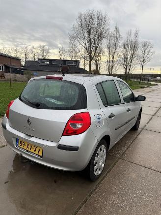 Renault Clio Koppeling stuk picture 6