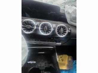 Mercedes Cla-klasse CLA (118.3), Sedan, 2019 2.0 CLA-45 S AMG Turbo 16V 4-Matic+ picture 18