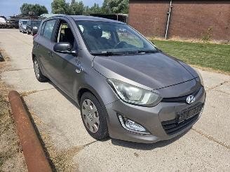 Hyundai I-20  picture 3