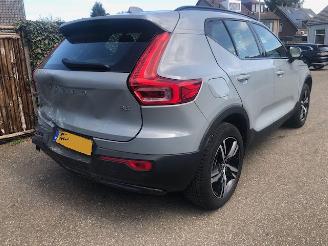 Volvo XC40 2.0 B4 Plus Dark 205 PK picture 4