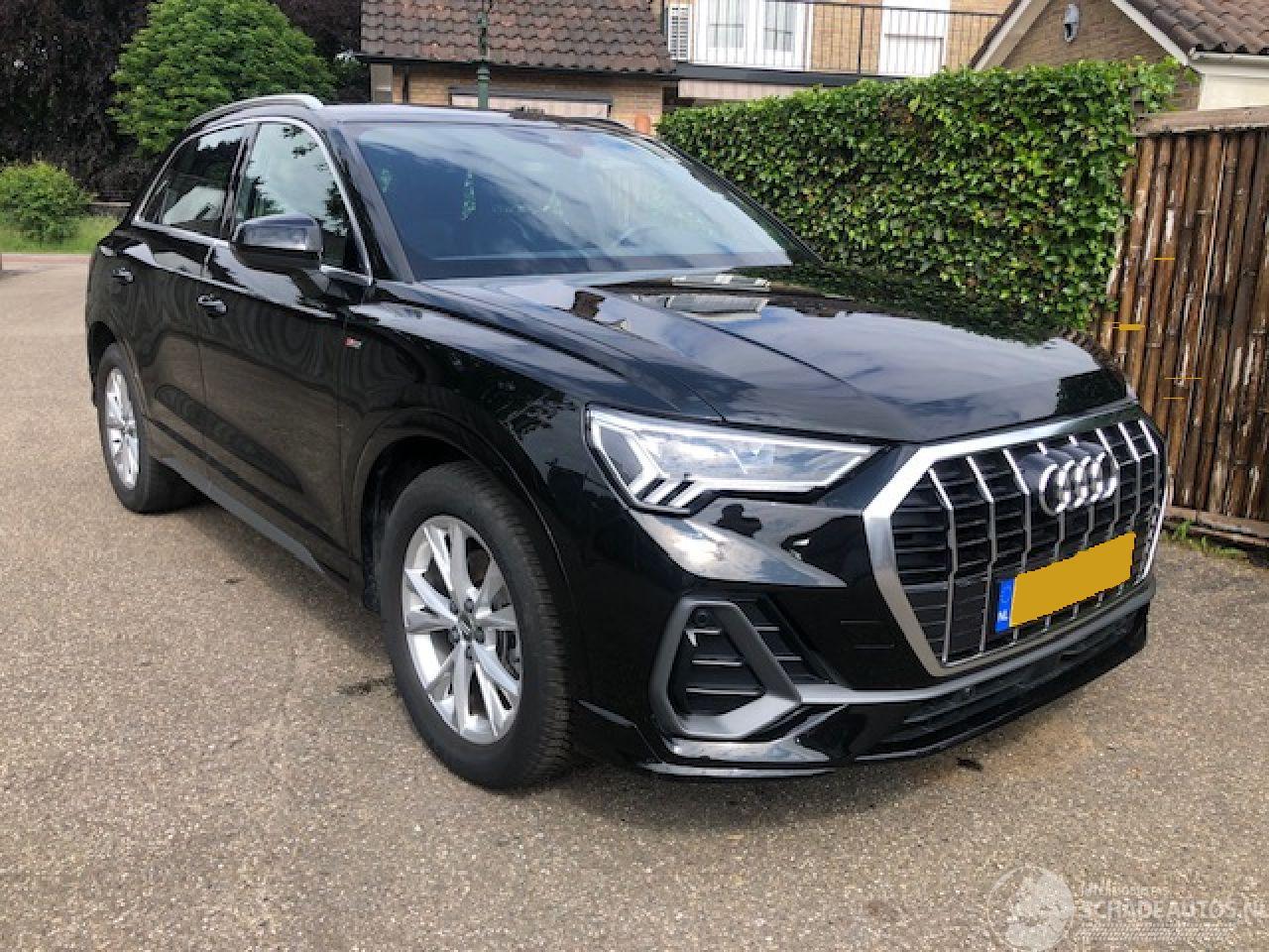 Audi Q3 35 TFSI S-LINE AUTOMAAT  NAP !!