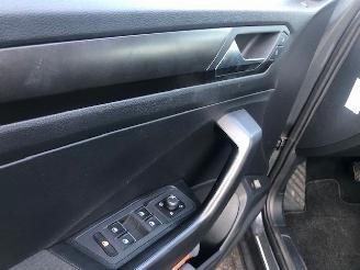 Volkswagen T-Roc 1.5 TSI SPORT AUTOMAAT 150 PK VOLL picture 16
