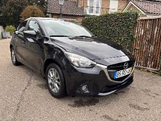 damaged passenger cars Mazda 2 1.5 3 SKY-ACTIVE 105 PK PORTUGEES 2016/11