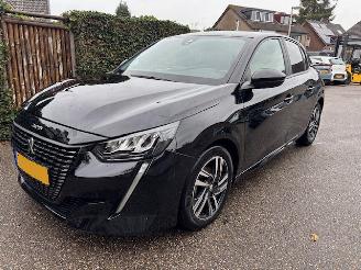 Schadeauto Peugeot 208 1.2 75 SPORT 2023 2023/6