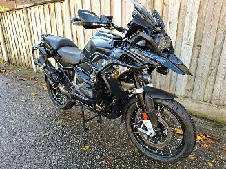 skadebil motor BMW R 1250 GS TRIPLE BLACK DYNAMIC PRO (2022) 2022/10