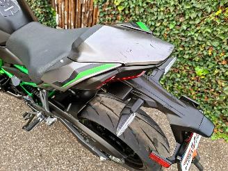 Kawasaki Z 900 PERFORMANCE. REFINEMENT. SUGOMI. 91kW picture 20