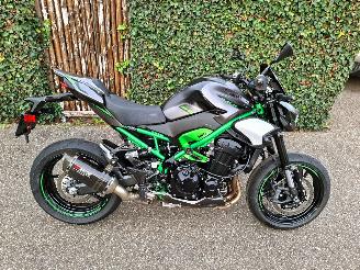  Kawasaki Z 900 PERFORMANCE. REFINEMENT. SUGOMI. 91kW 2025/7