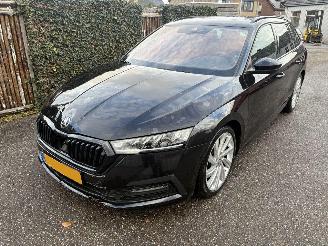 Schadeauto Skoda Octavia Combi 1.0 e-TSI Business Edition Plus AUTOMAAT 110PK 2021/7
