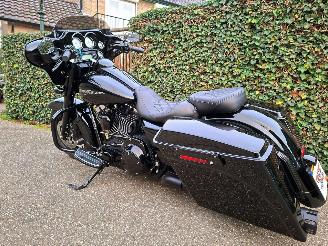 Harley-Davidson  FLHX Street Glide Full Black picture 18