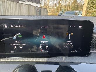 Mercedes A-klasse 250 e HYBRID PANO-AUTOMAAT-SFEER-VOL LEER-BURMESTER AUDIO picture 19