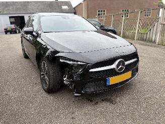 Mercedes A-klasse 250 e HYBRID PANO-AUTOMAAT-SFEER-VOL LEER-BURMESTER AUDIO picture 8
