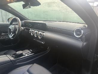 Mercedes A-klasse 250 e HYBRID PANO-AUTOMAAT-SFEER- picture 14