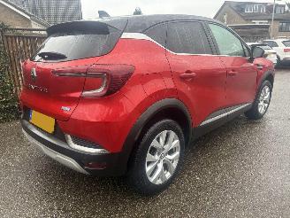 skadebil auto Renault Captur 1.6 E-Tech Hybrid 145 Intens AUTOMAAT PANORAMA 2022/11