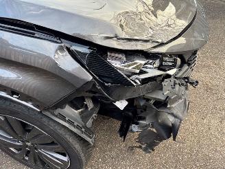 Peugeot 3008 1.6 HYbrid 4 300GT 244 PK 4X4 picture 10