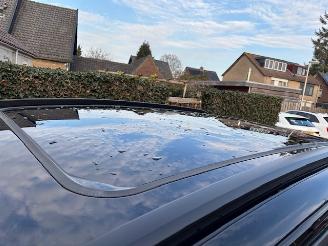 Peugeot 3008 1.6 HYbrid 4 300GT 244 PK 4X4 picture 12