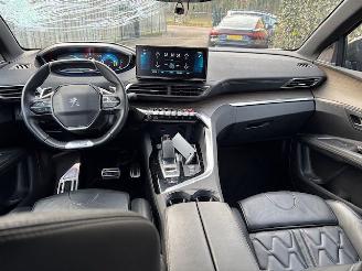 Peugeot 3008 1.6 HYbrid 4 300GT 244 PK 4X4 picture 19