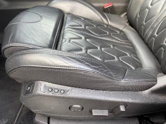 Peugeot 3008 1.6 HYbrid 4 300GT 244 PK 4X4 picture 17