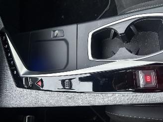 Peugeot 3008 E-GT Avantage 210 73 kWh picture 19