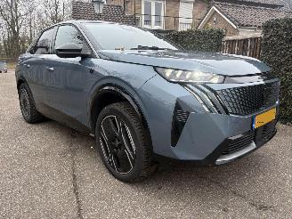 Schadeauto Peugeot 3008 E-GT Avantage 210 73 kWh 2025/2